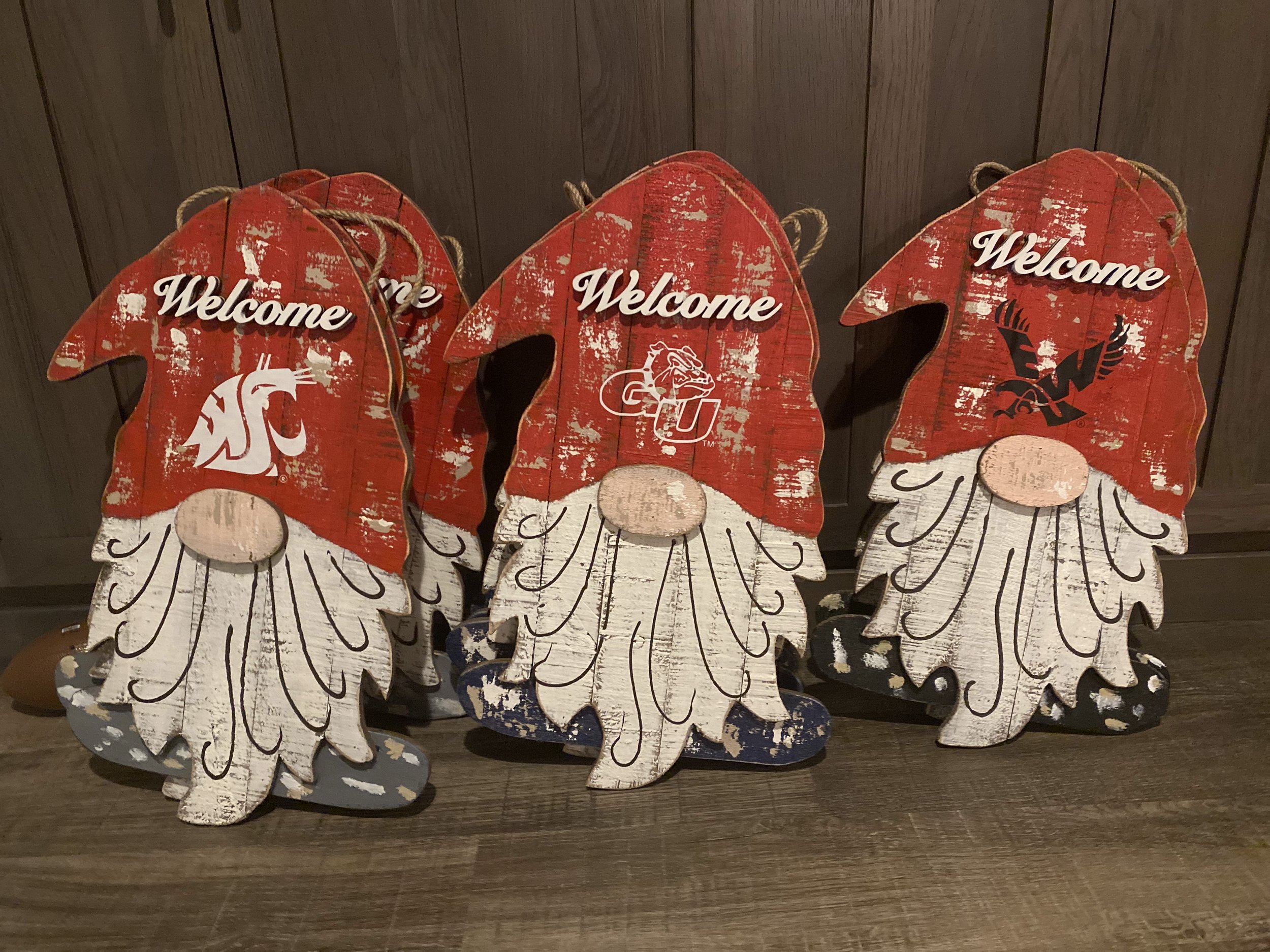 Wooden_Welcome_Signs.jpg