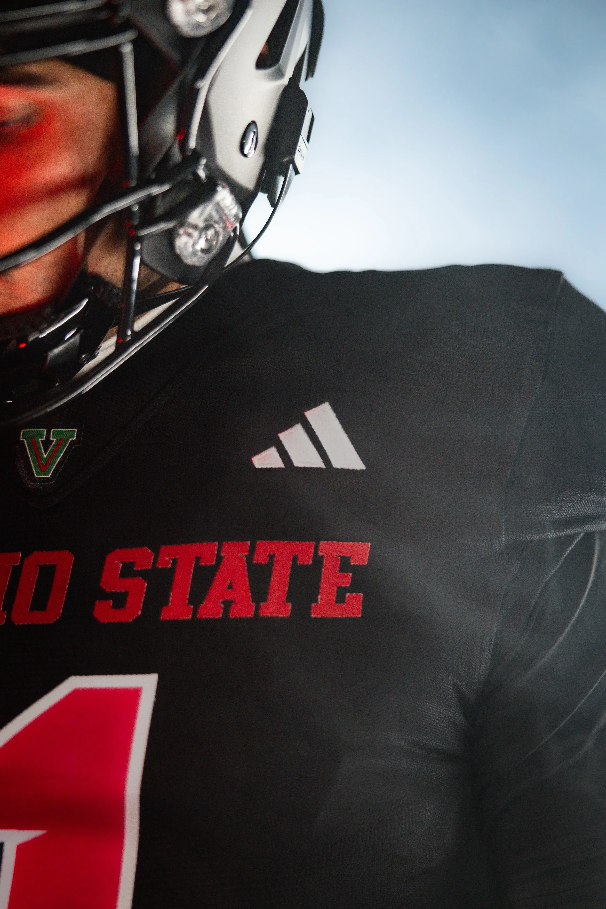 24-8-12-TJ-FB-Black Uniform-057.jpeg