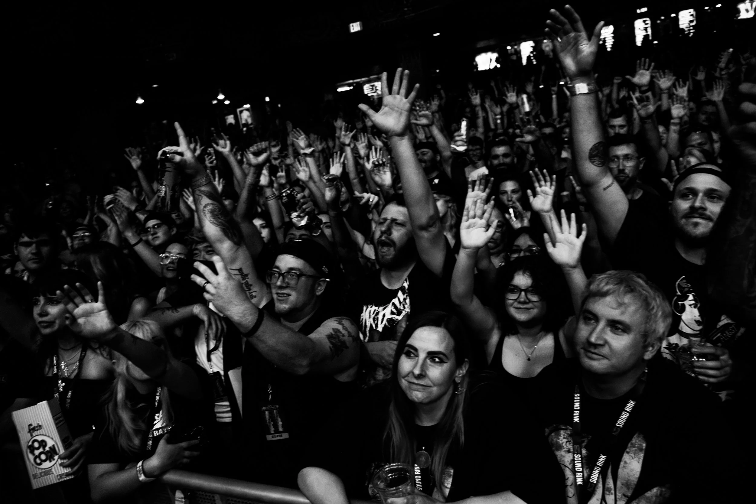 crowd1.jpg