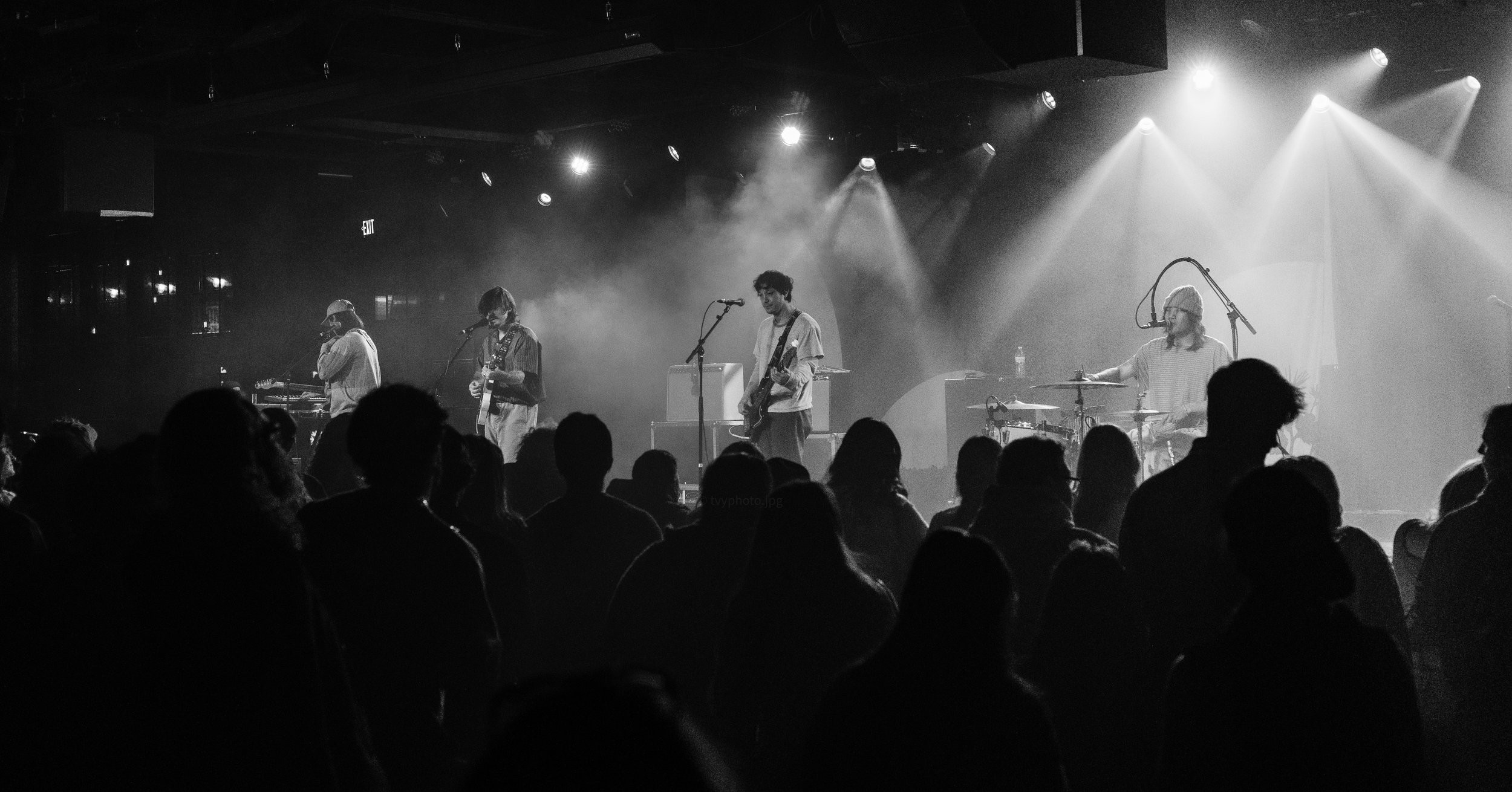 A Cozy, Retro-Chill Night with Summer Salt at Brooklyn Bowl