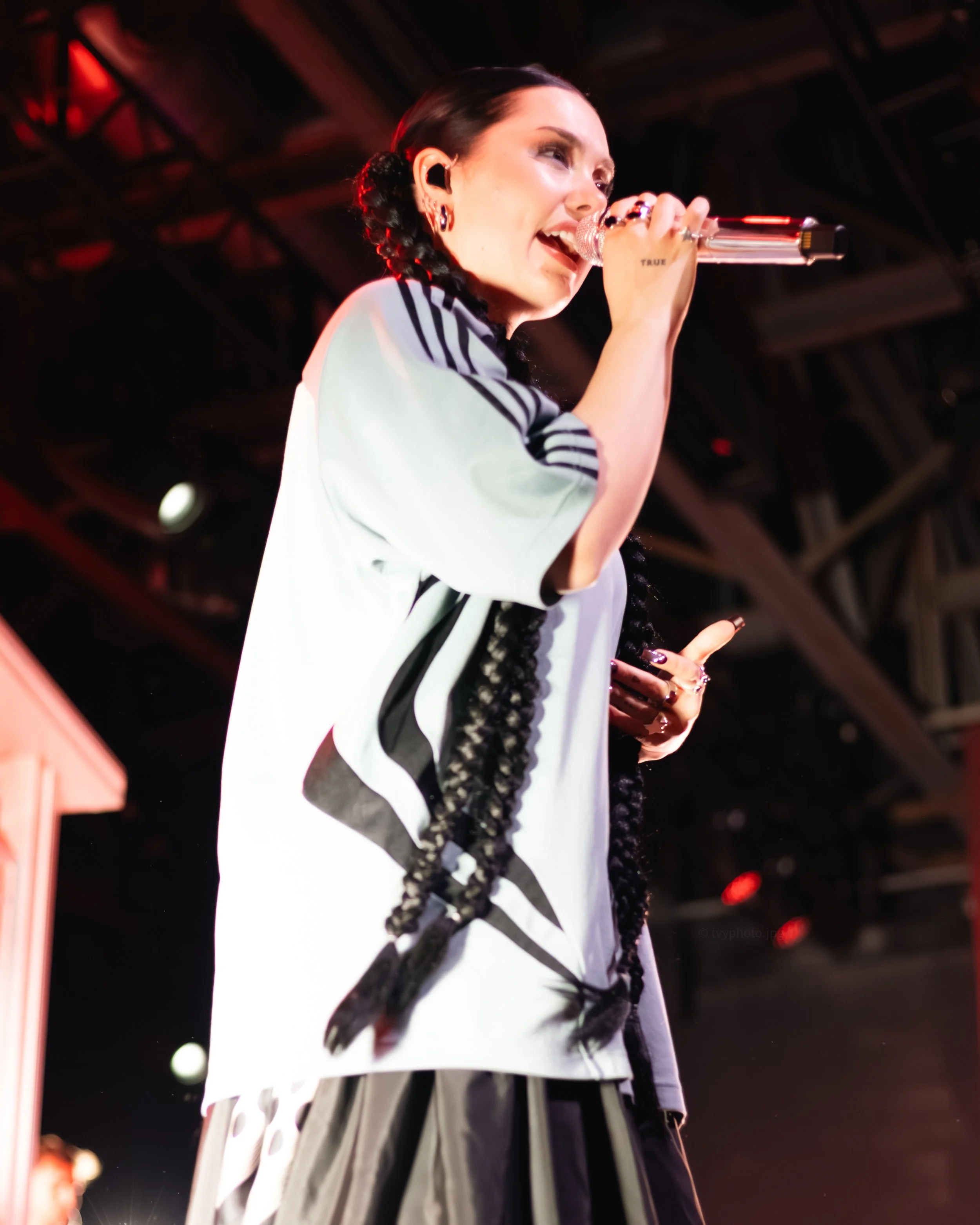 Lauren Spencer Smith_Philly_tvyphoto.jpg-14.jpg