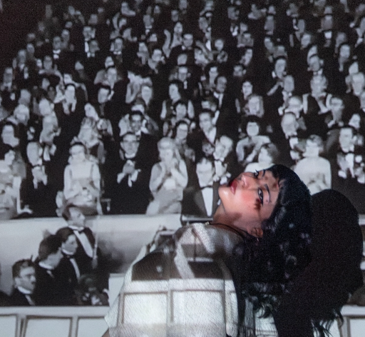 SONG REVIEW: Sarah Suarez- Front Row 