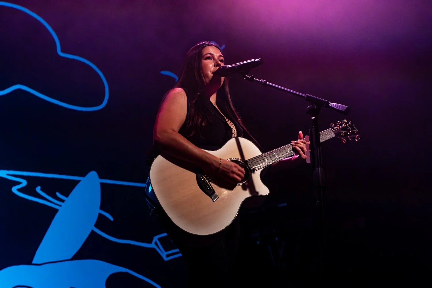 Gigi Perez - Old National Centre-3.jpg
