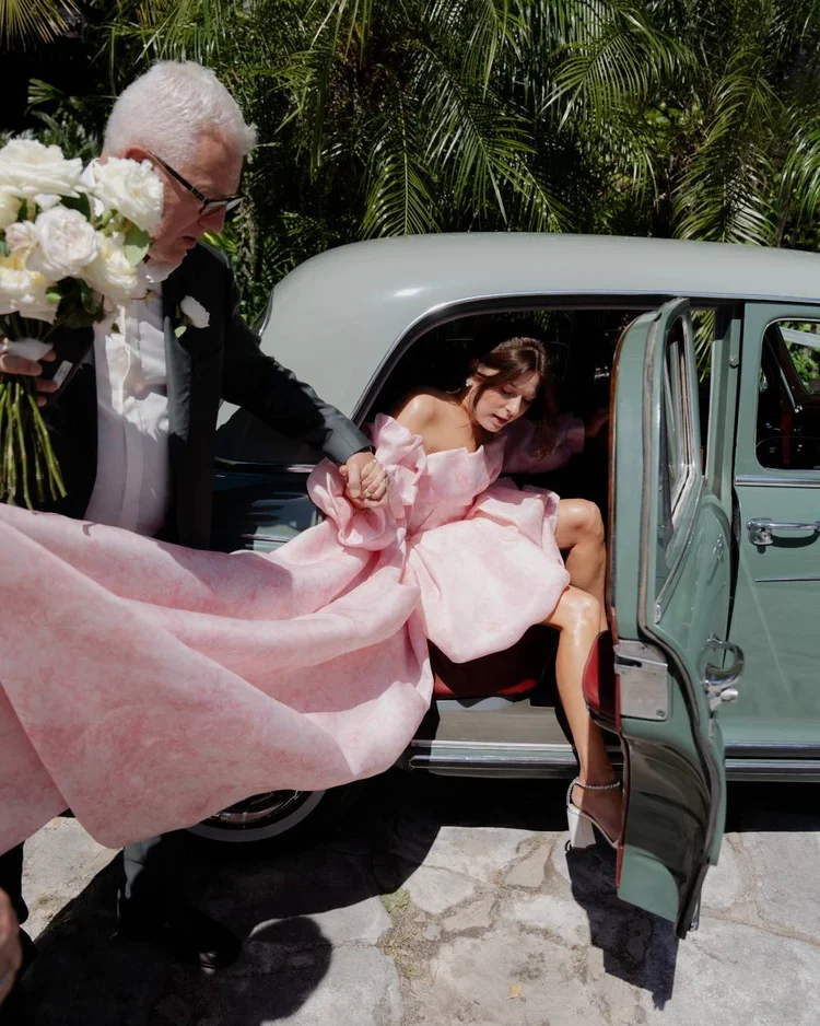 monique lhuillier pink wedding dresses Pretty in Pink #moniquelhuillier #mlbride #issa