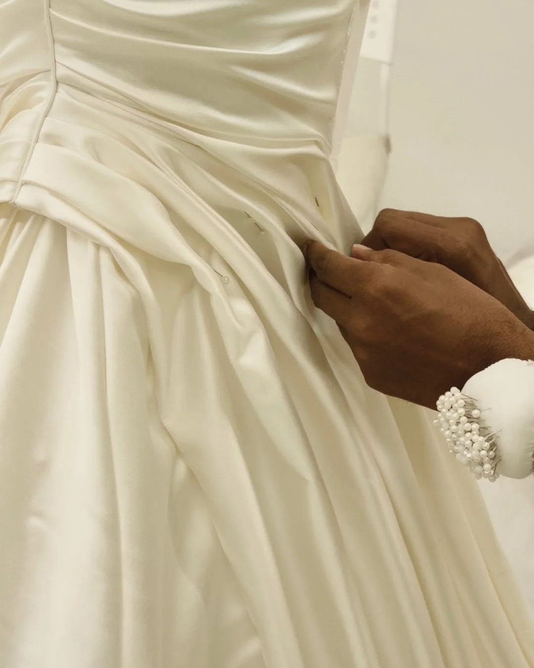 @marmar_bridal love in every handcrafted detail

Book your private appointment today.

#helenrodriguesbridal #marmarhalim #bridalcouture