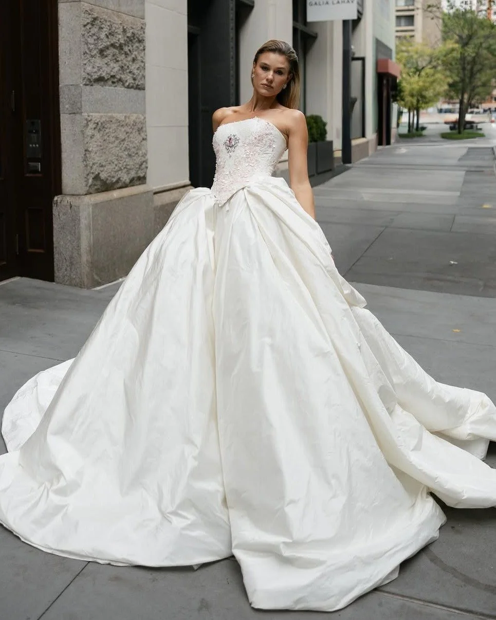 An exclusive moment with @galialahav. Experience the stunning Fall 2026 collections, fresh from New York Bridal Week, plus a curated selection of signature designs at our Bridal Trunk Show.
This February 5&ndash;14 only, by appointment.

#helenrodrig