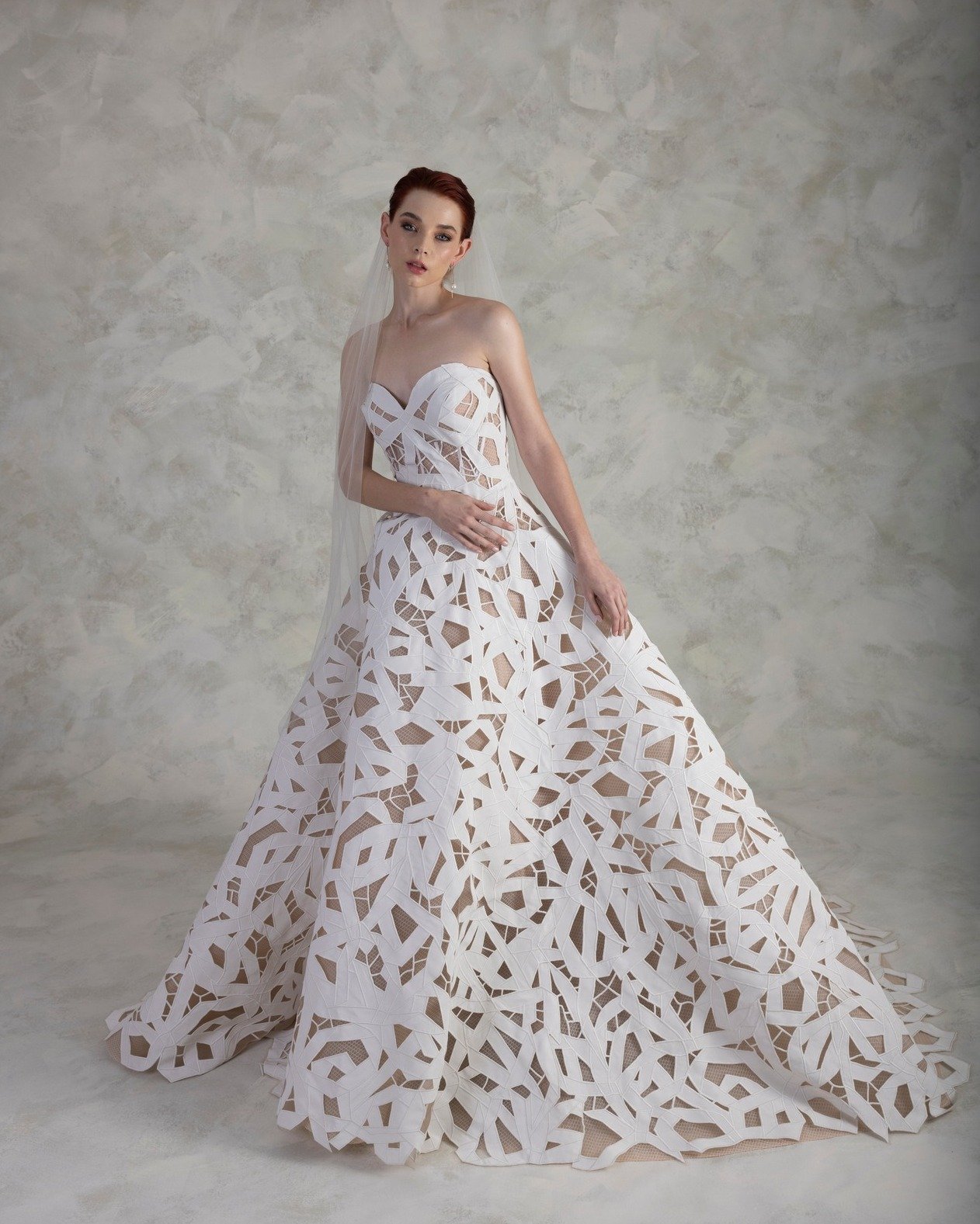 Exceptional craftsmanship, couture-level artistry, discover Oscar de la Renta Bridal in boutique now.

#helenrodriguesbridal #oscardelarenta #odlr