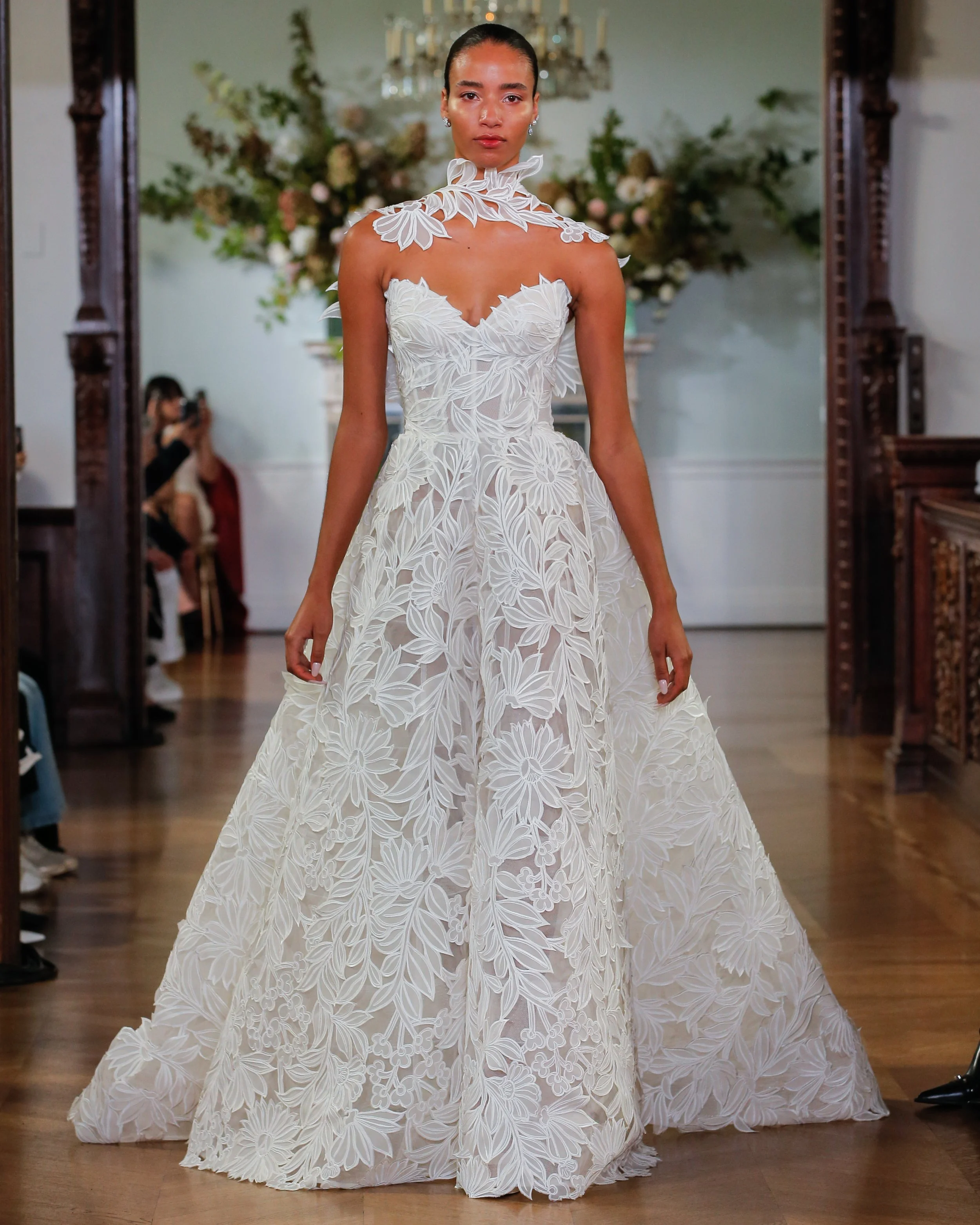 14_MoniqueLhuillierFall2026Bridal_Marisol.jpg