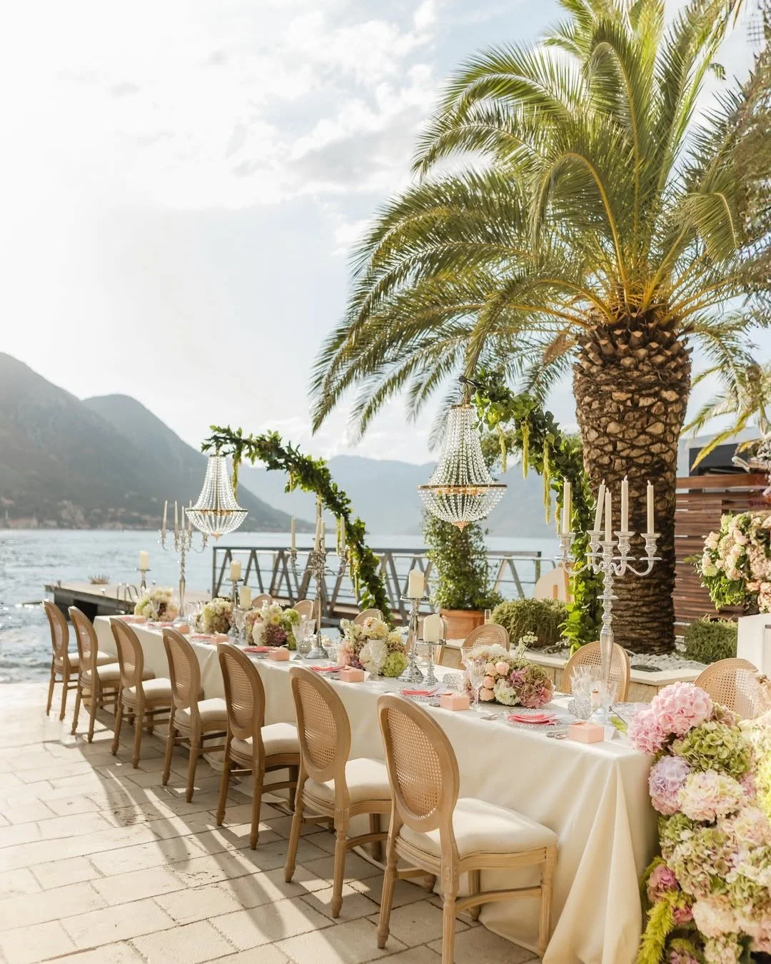 Beautiful details for Roxy in @moniquelhuillierbride, as seen in @britishvogue 

Venue: @forzahotels
Publication: @britishvogue
Planning &amp; coordination: @adriatic.events.montenegro
Captured by: @markodapcevic_wedd &amp; @bobanvulevicwedd
Florals: