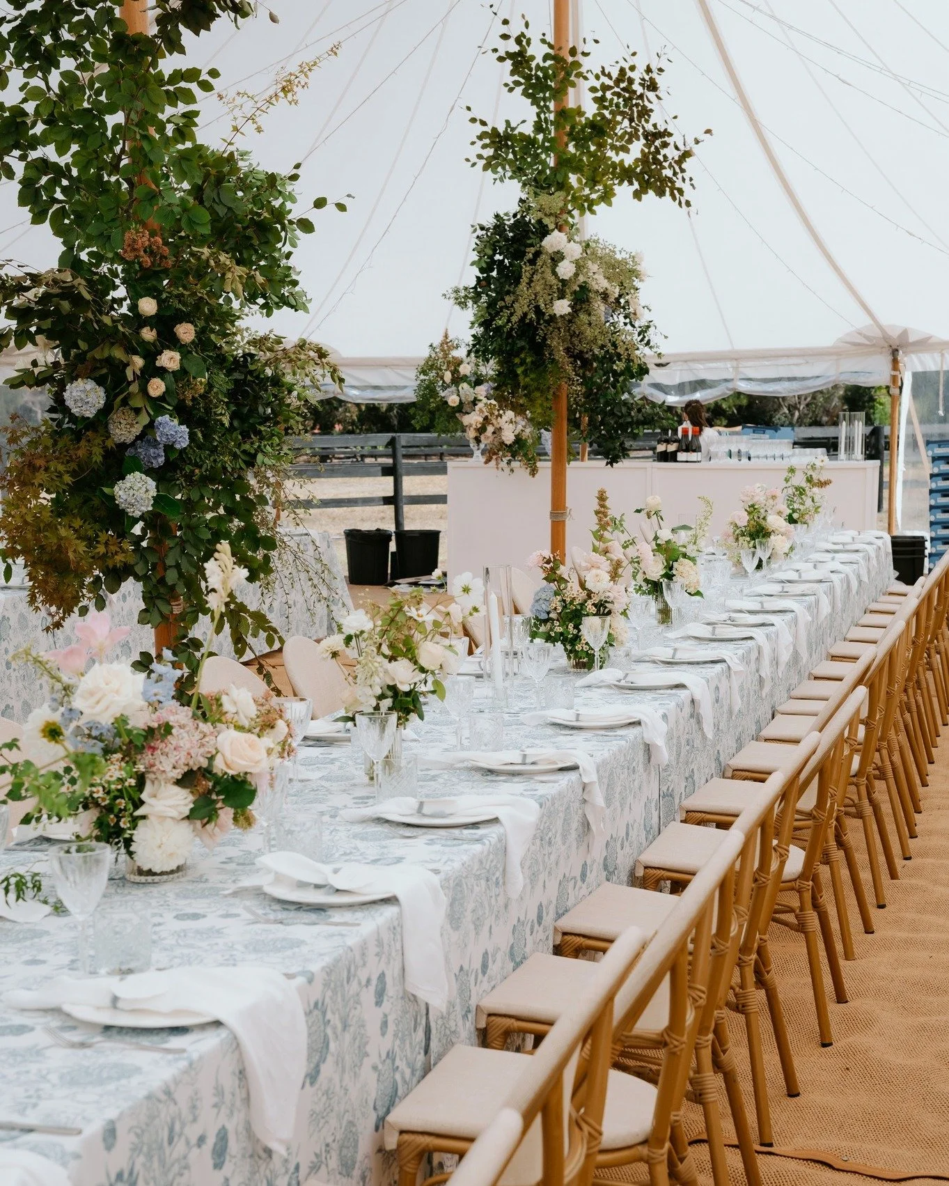 Garden romance in full bloom. Bespoke details for beautiful Sheridan in Buttercup by @moniquelhuillierbride