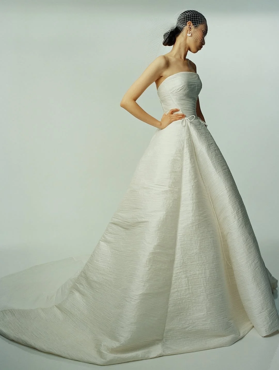 Stunning new arrival from @marmarhalim_bridal, only available at Helen Rodrigues.

Book your private appointment today.