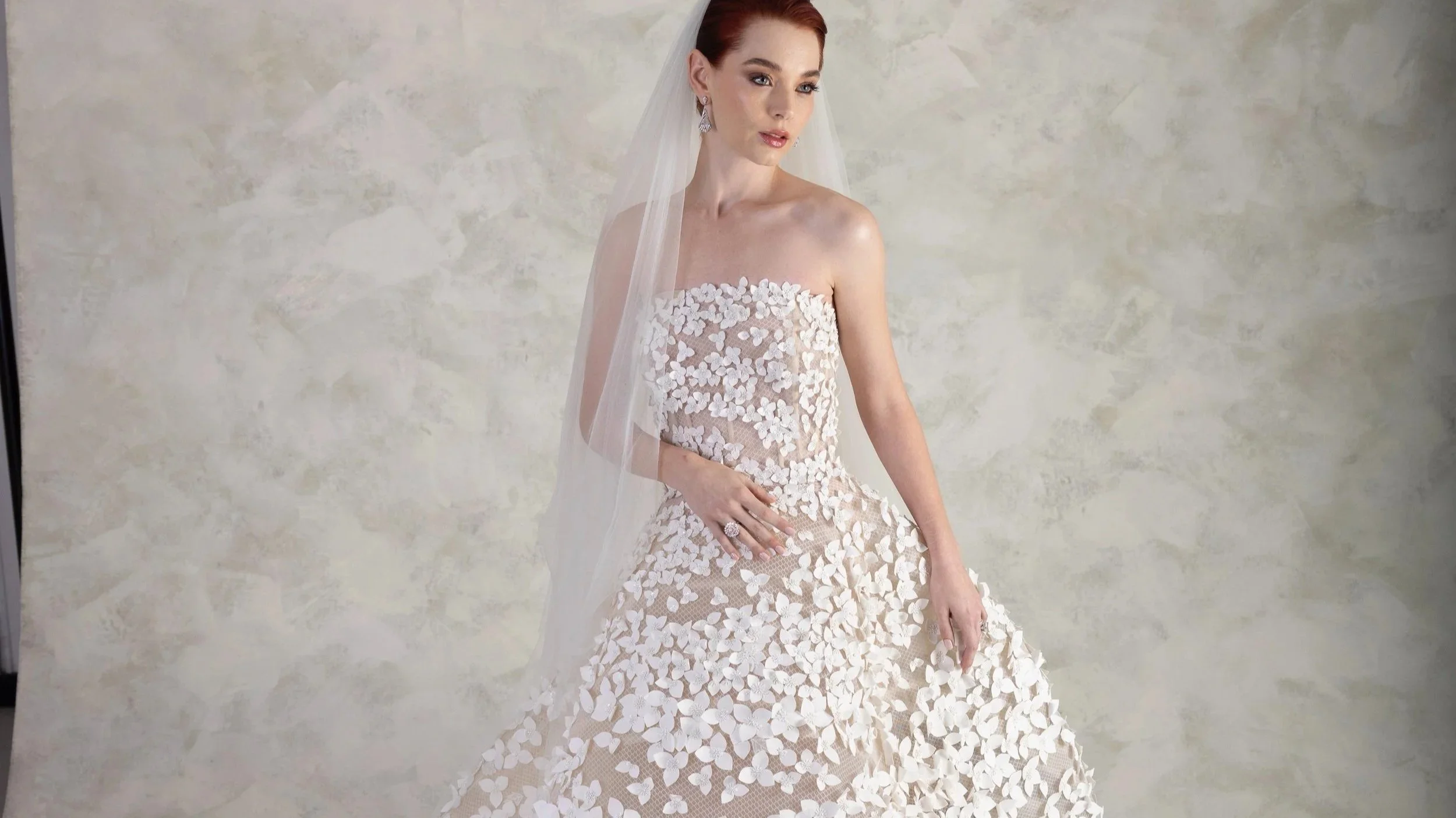 Oscar de la Renta Bridal: Where Craftsmanship Becomes Artistry