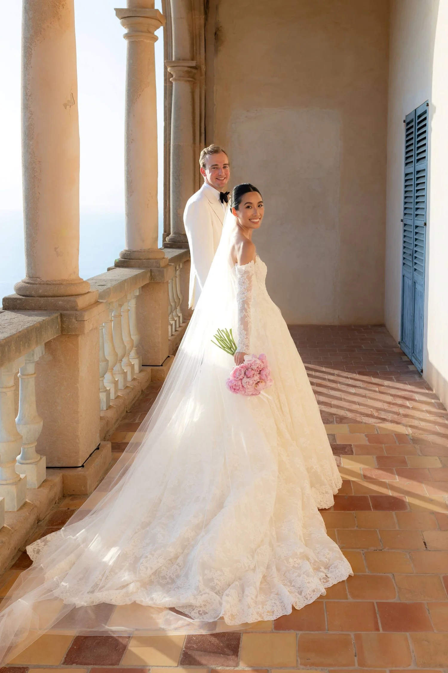 Helen Rodrigues Bridal
