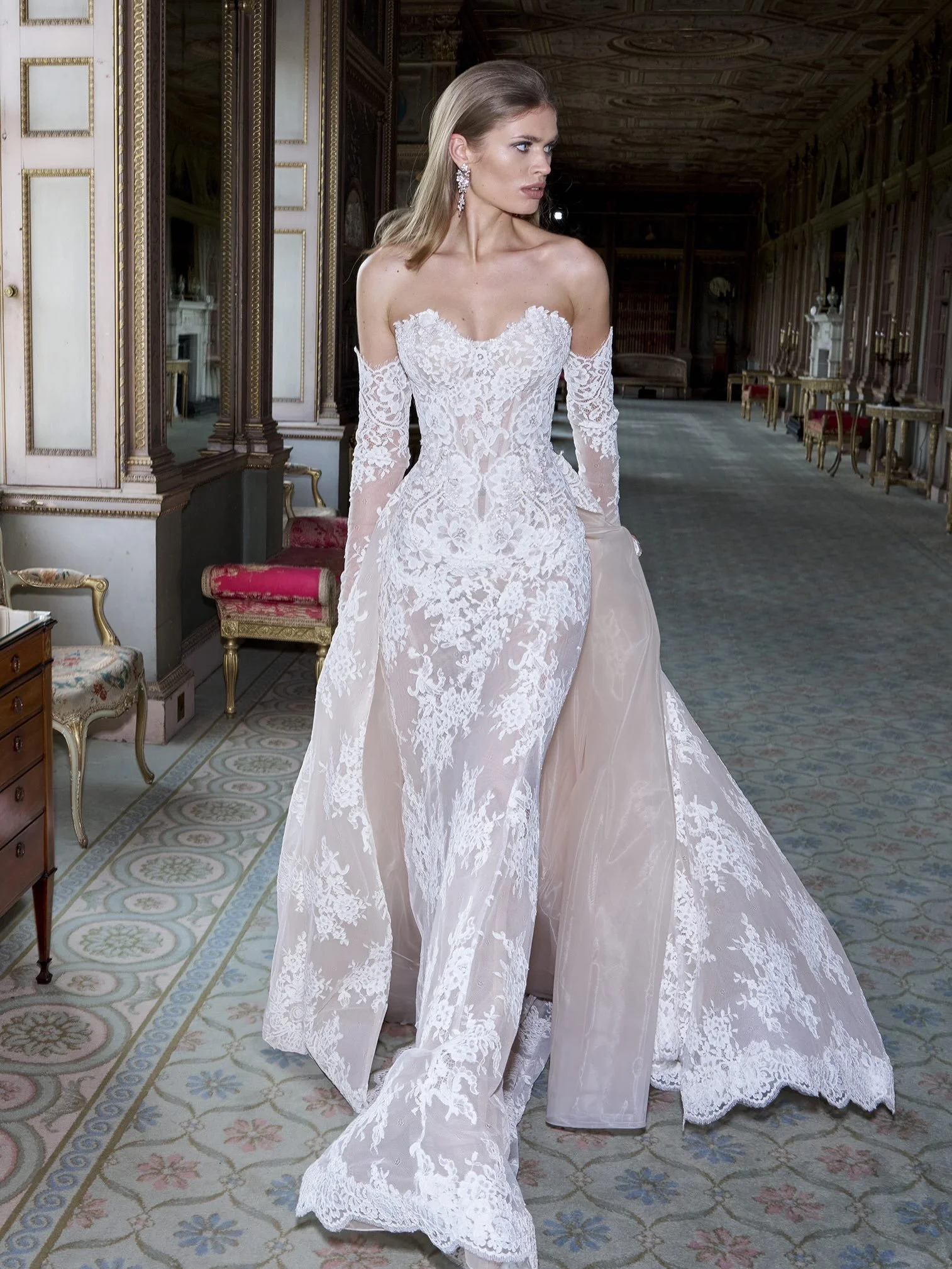Meet Muse, a delicate dance of transparency and texture. Discover the new Spring 2027 @galialahav collection at our Sydney Trunk Show from August 20-29.

Book your private appointment now.