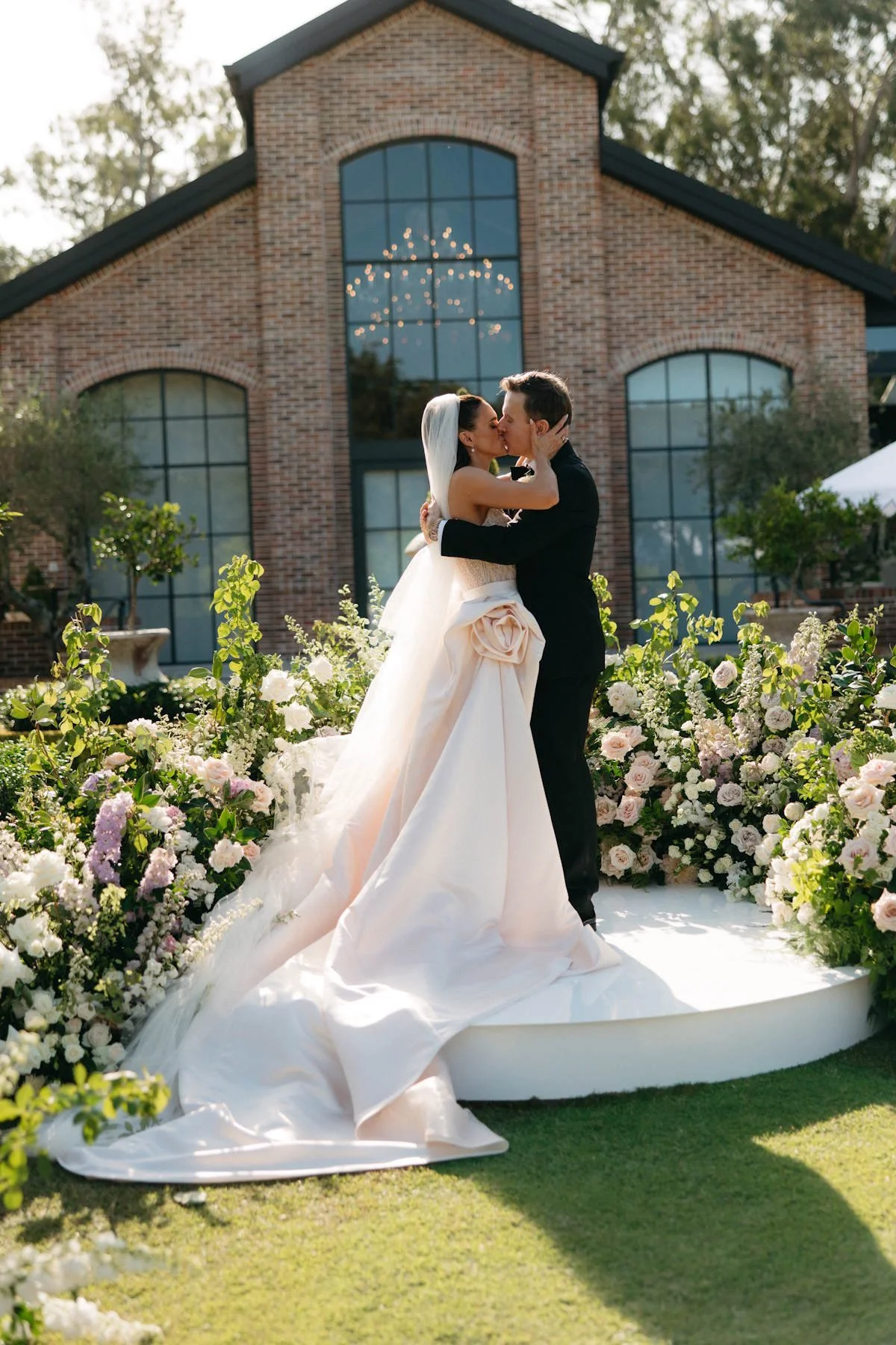 Helen Rodrigues Bridal