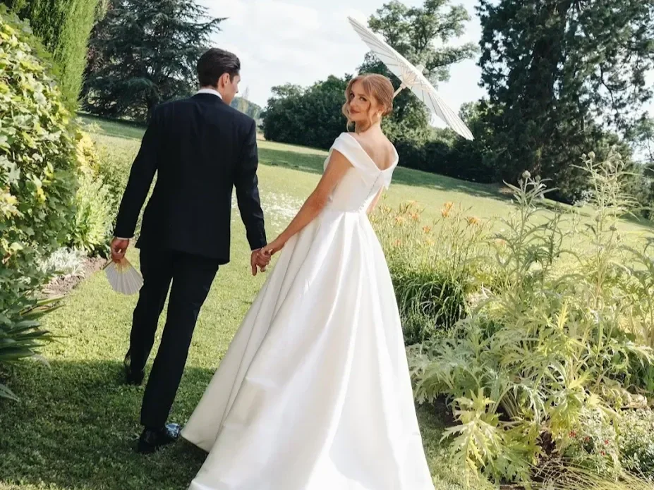 Claire wearing Suzanne Neville