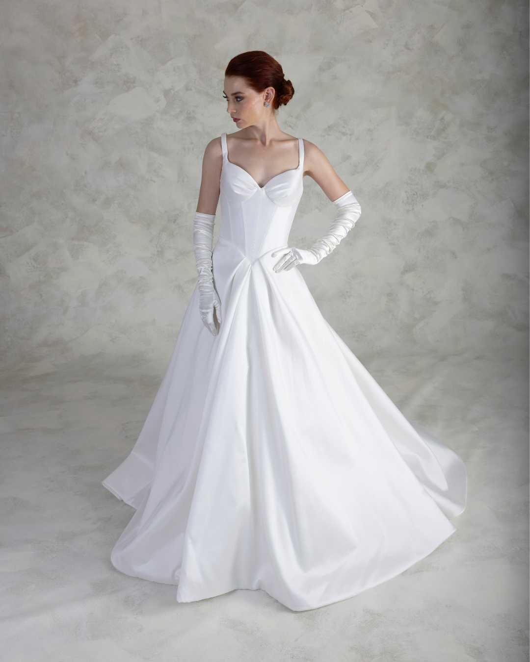 The Mistletoe Gown (12).jpg