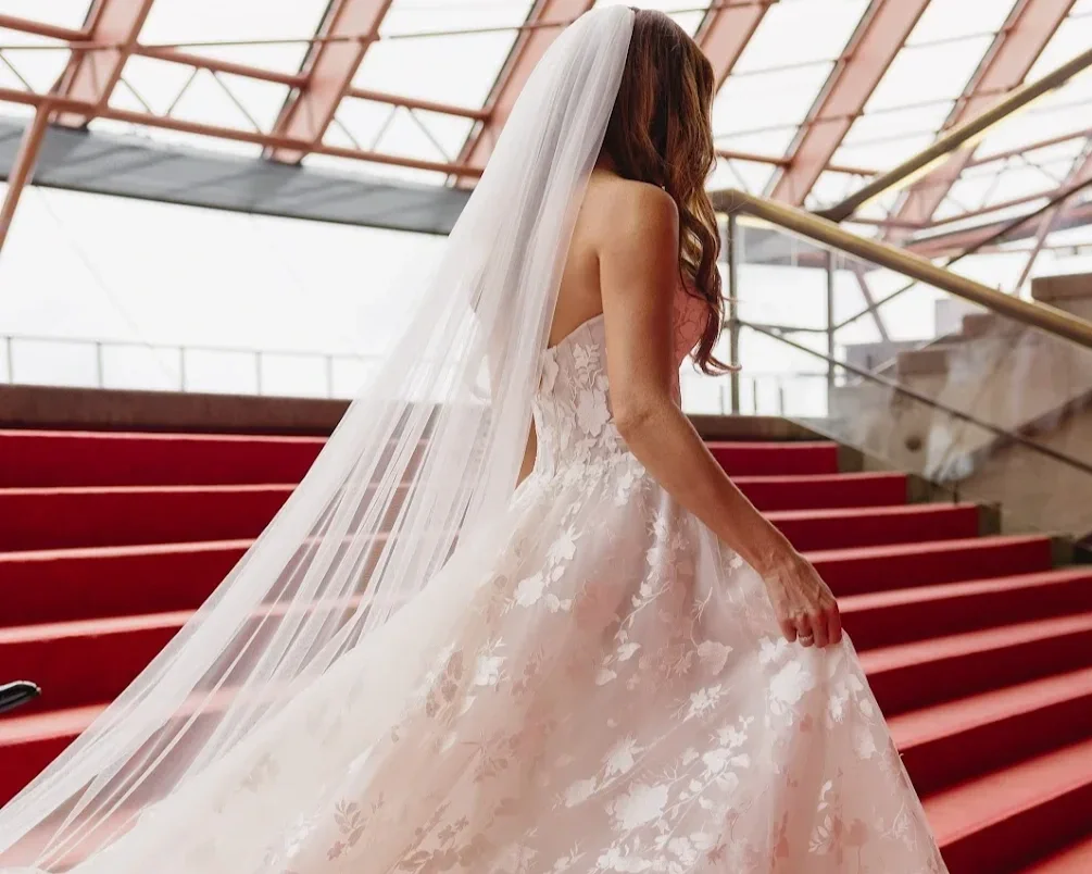 Jennifer wearing Galia Lahav