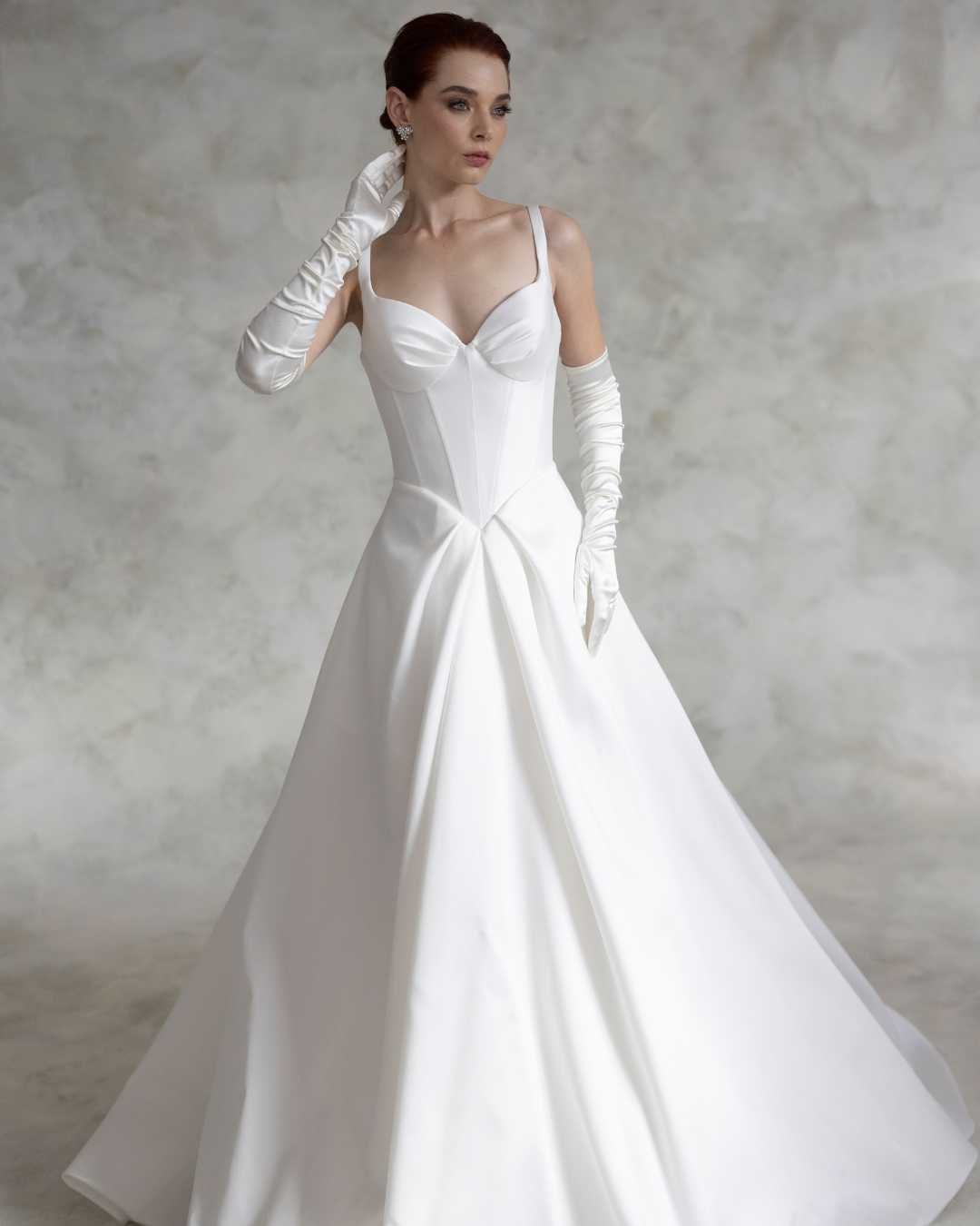 The Mistletoe Gown (10).jpg