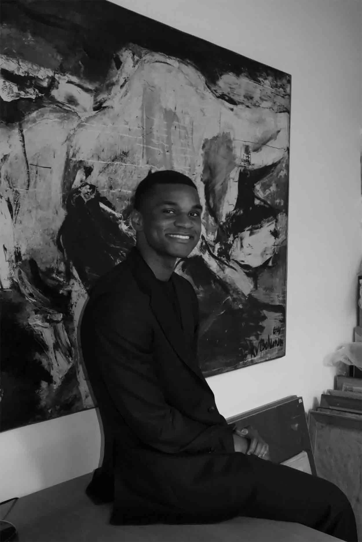 Zaide Isaiah is an independent art dealer and business man who works closely with TrafficArts, placing Traffic Artists with collectors and art institutions around the world.