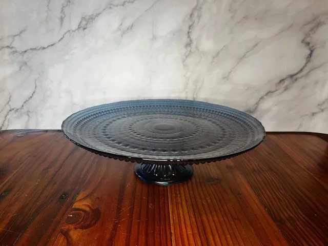 Item #S28 for 8"cake or smaller