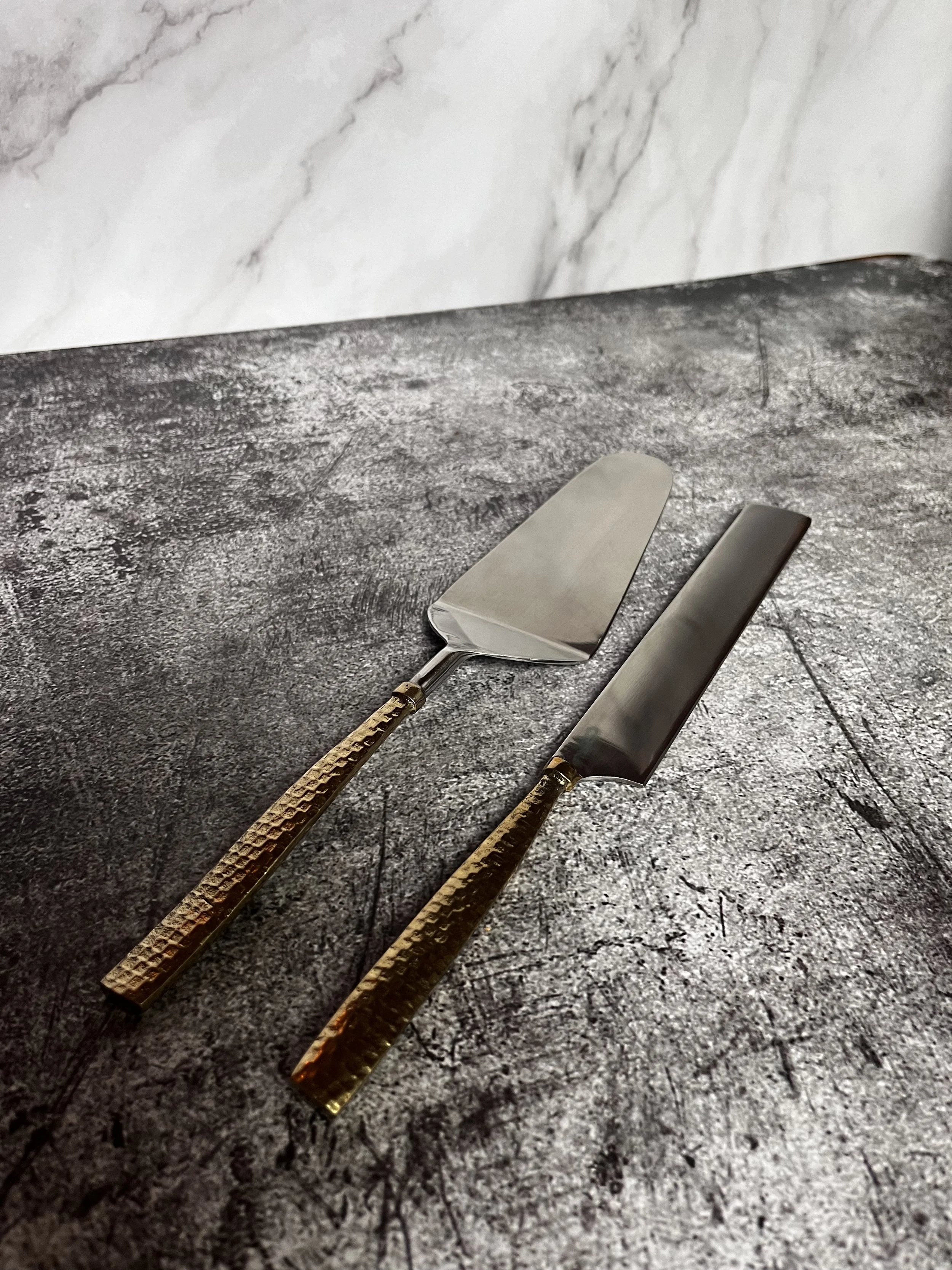 Item #C032
Hammered Gold