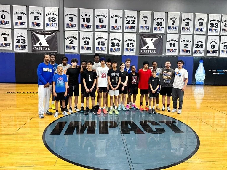 Vegas Trip Recap | March 20–23 โช
The boys showed out in the city of lights! โ๏ธ
Got after it at the world-class @impactbball facility ๐, battled hard at the @blacktop247 Tournament ๐, and cooled off with some much-needed poolside vibes ๐๏ธ