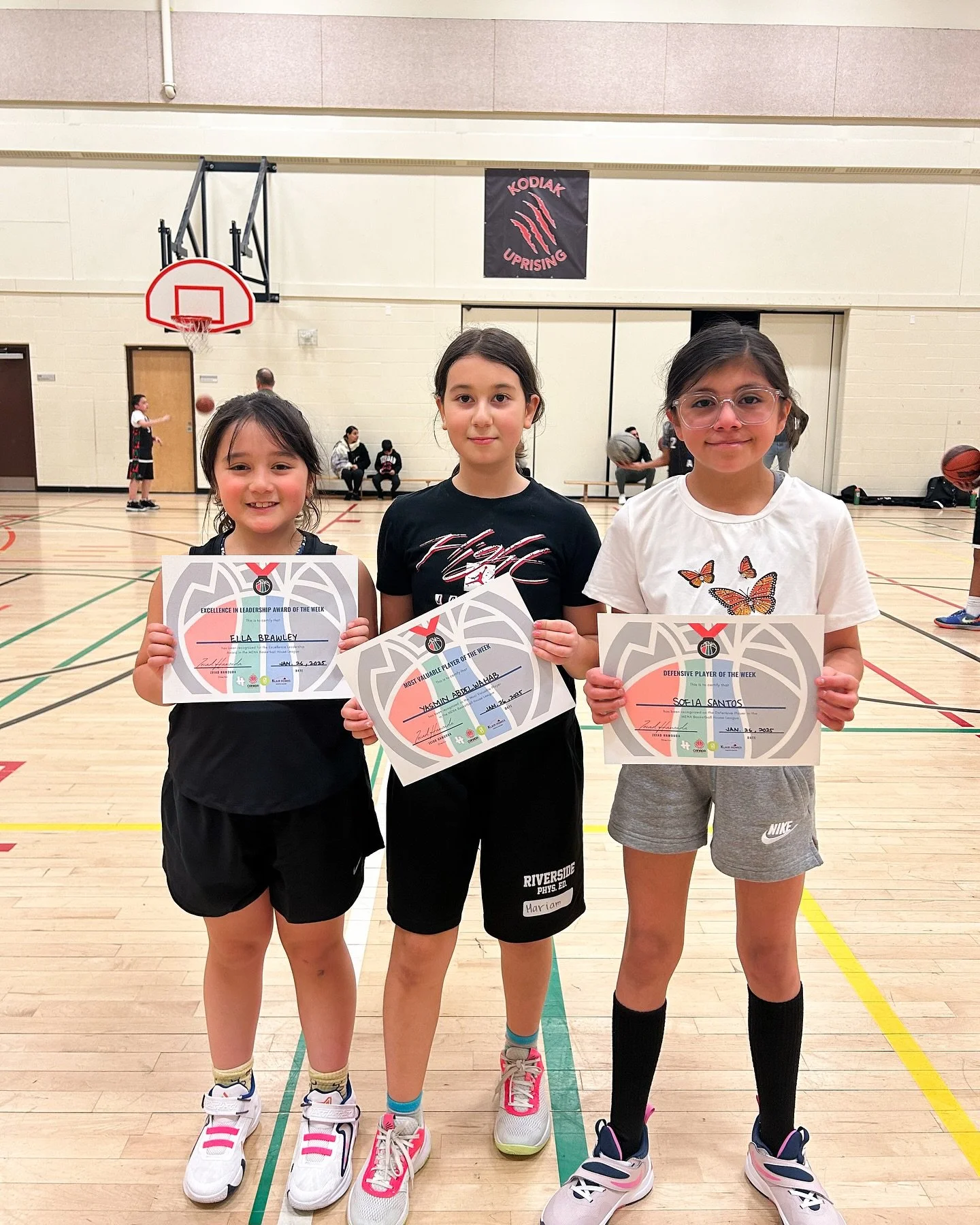 House League games have officially begun! 🎉

Tons to learn for this U9 &amp; U11 teams (including nailing those high fives after the game😅) 

The squad came ready to play! Excited to see the growth this season! 🤩✨