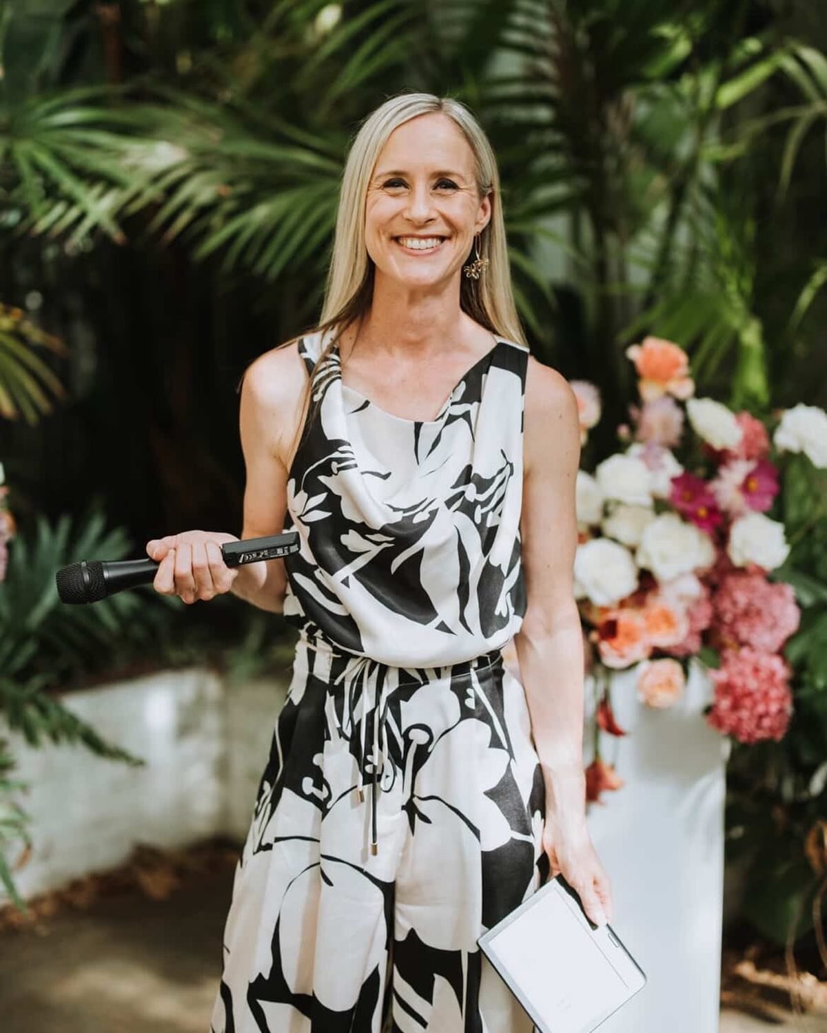 No matter who you love, love them harder and say it louder on Valentine&rsquo;s Day 🤍

Whether it&rsquo;s couple love, self love, friend love, parent love, family love, community love, fur-child love&hellip; every kind of love counts.

Make today a 