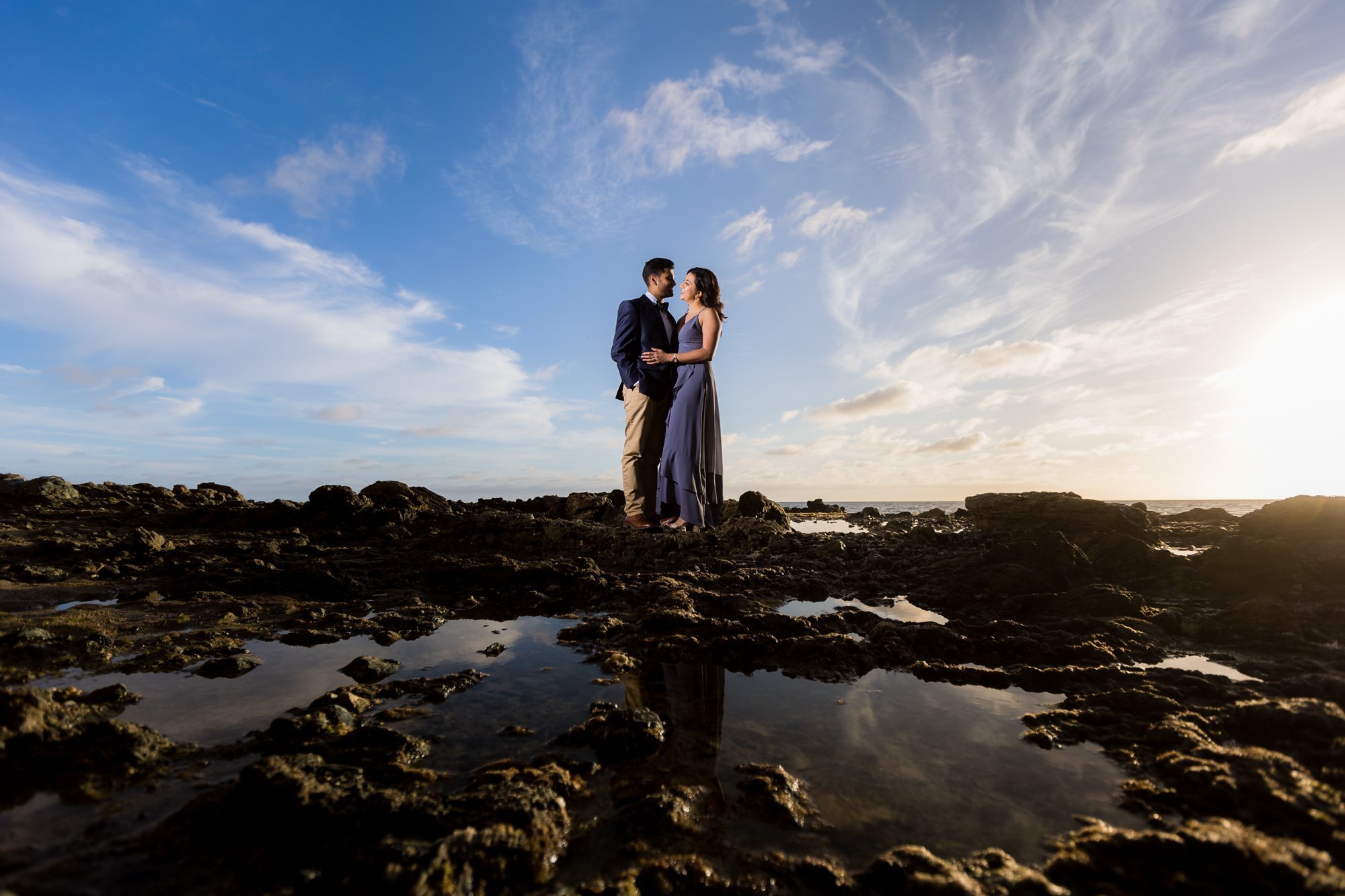 7-SK-Laguna-Victoria-Beach-Engagement-Photos-Andrew-Kwak-Photography.jpg