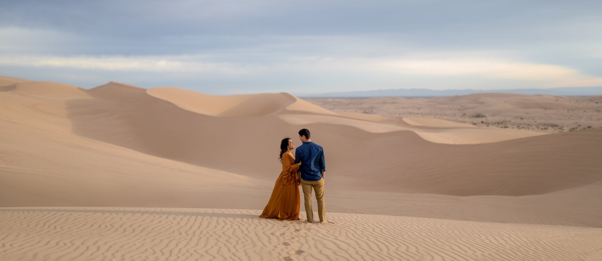 6-EA-Imperial-Sand-Dunes-Hugh-T-Osborne-Lookout-Park-Brawley-Engagement-Photos-Andrew-Kwak-Photography.jpg