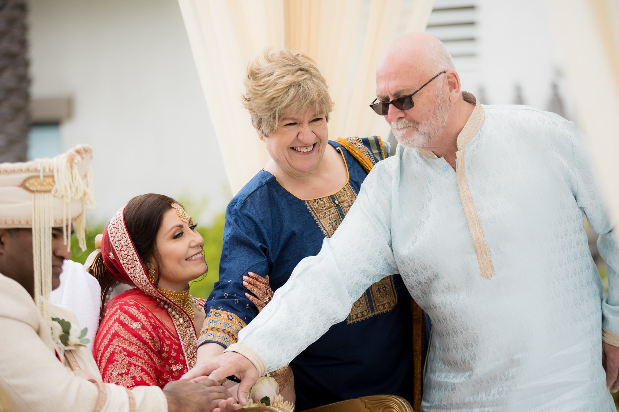 21-SR-Wedding-Hilton-Waterfront-Huntington-Beach-South-Asian-Indian-Wedding-Photos-Andrew-Kwak-Photography.jpg