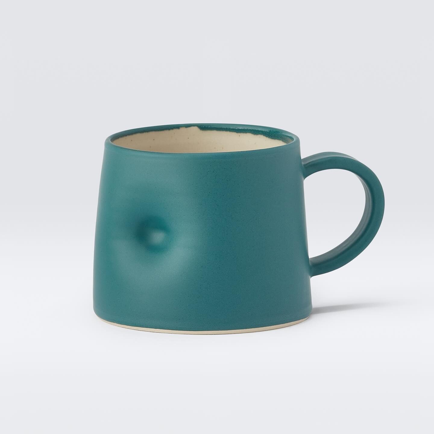 Last day to catch the New Members exhibition at @ceramicscentre in London tomorrow. Such a privilege to have work in this! I popped in today to drop off a few more short cups in Ivy and Teal as these have gone down very well! The short cup is my favo