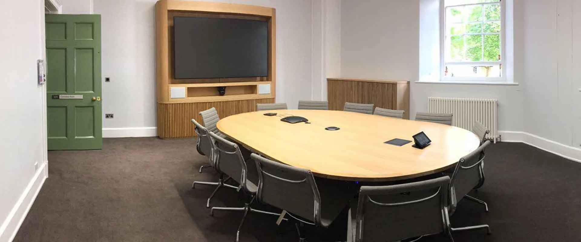 UCL-conferance-room-with-meeting-room-table-and-media-unit.jpg