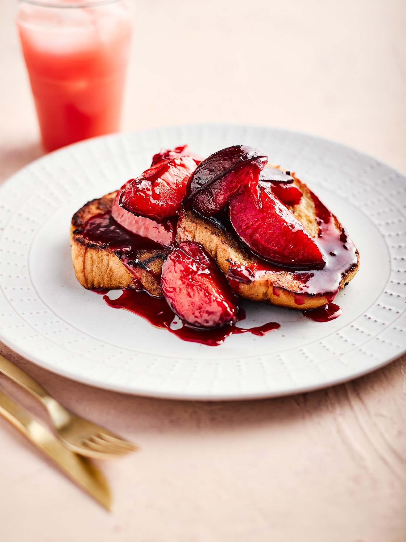 Breakfasts-FrenchToastWSpicedRoastedPlums_05647.jpg