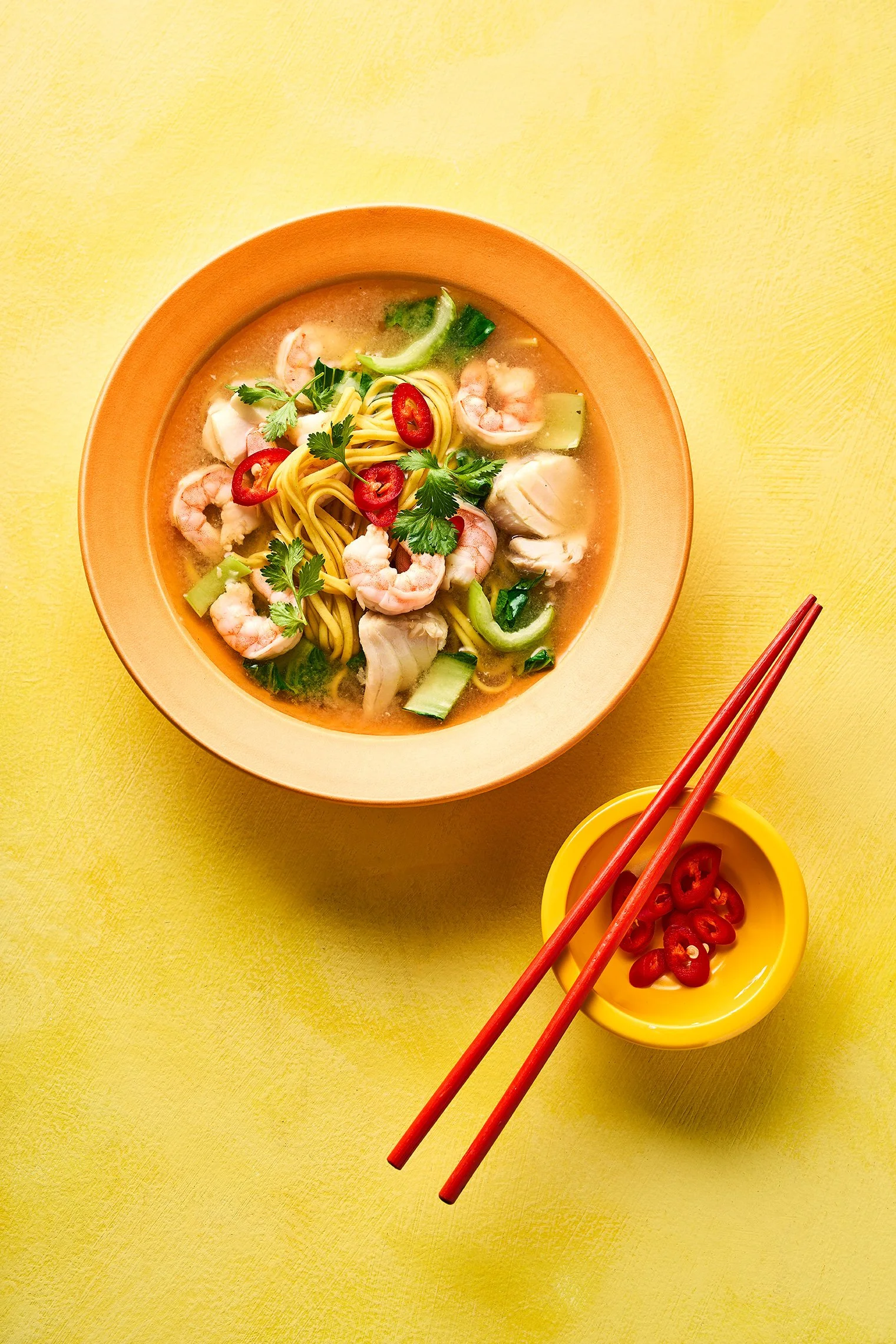 PROTEIN-IN-15-Pasta-+-Noodle-Winners-Thai-Style-Hot-+-Sour-Seafood-Broth_04896.jpg