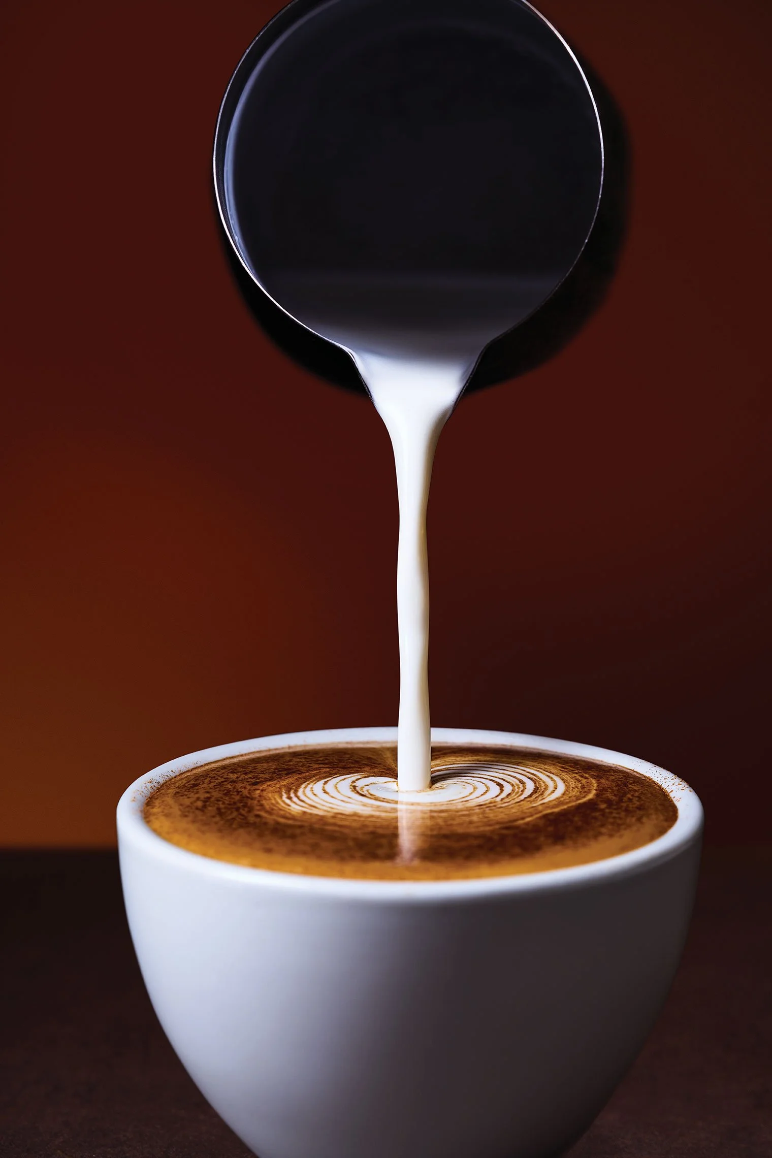 03402_04_CN_AUTUMN-POS-2026_RETOUCH_UK_SPICED-PECAN-LATTE-MACRO-14b_V1.jpg