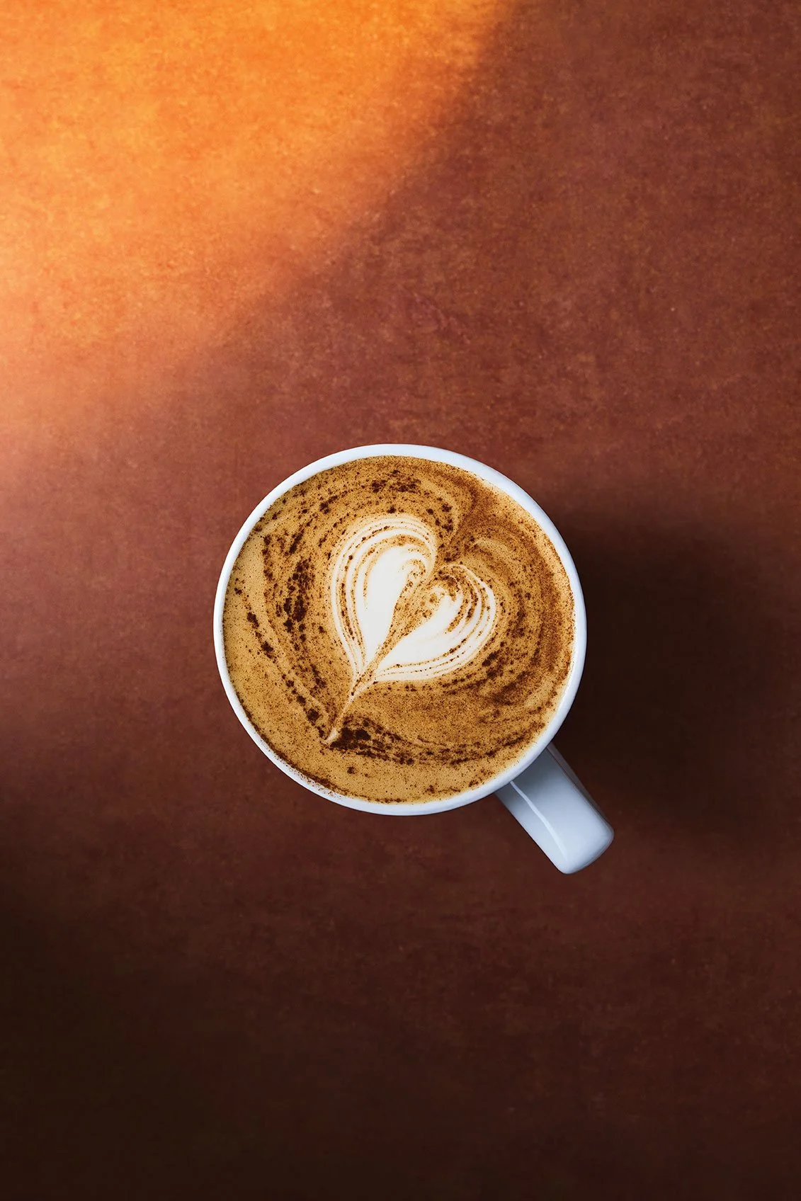 03402_04_CN_AUTUMN-POS-2026_RETOUCH_UK_CINNAMON-ROLL-LATTE-18_V1.jpg