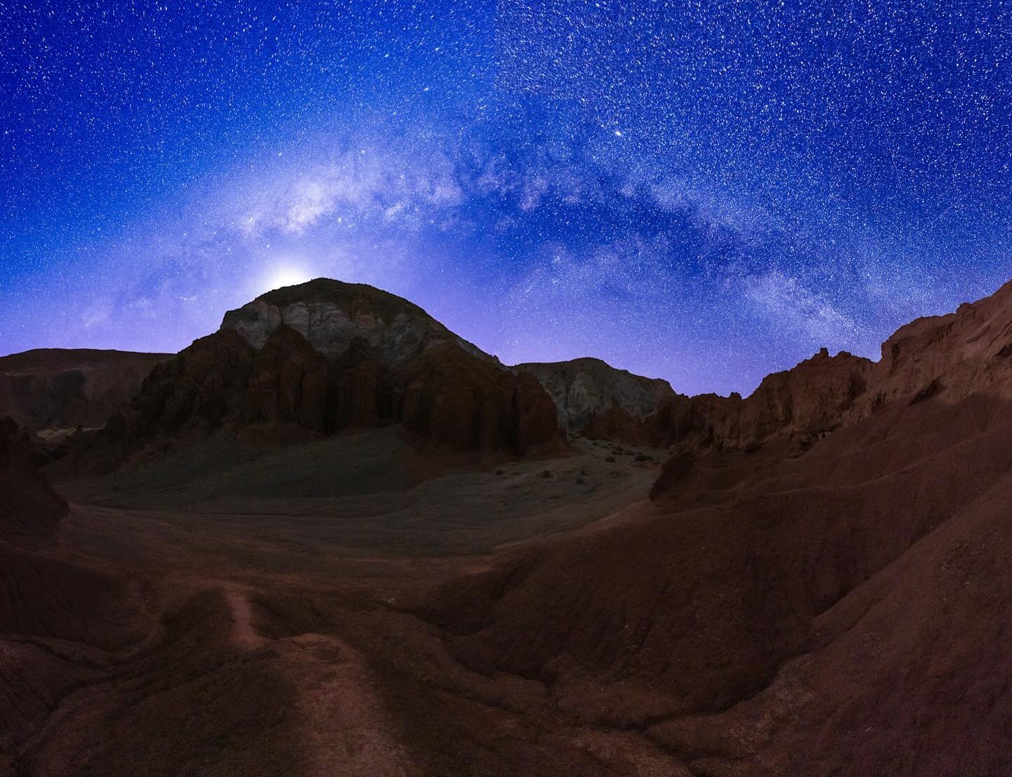 One last post from my astro photography adventure! And a question&hellip; I have this weird thing where I HAVE to group together images from the same place. Or they at least have to be stylistically similar. So I can&rsquo;t move on and post from oth
