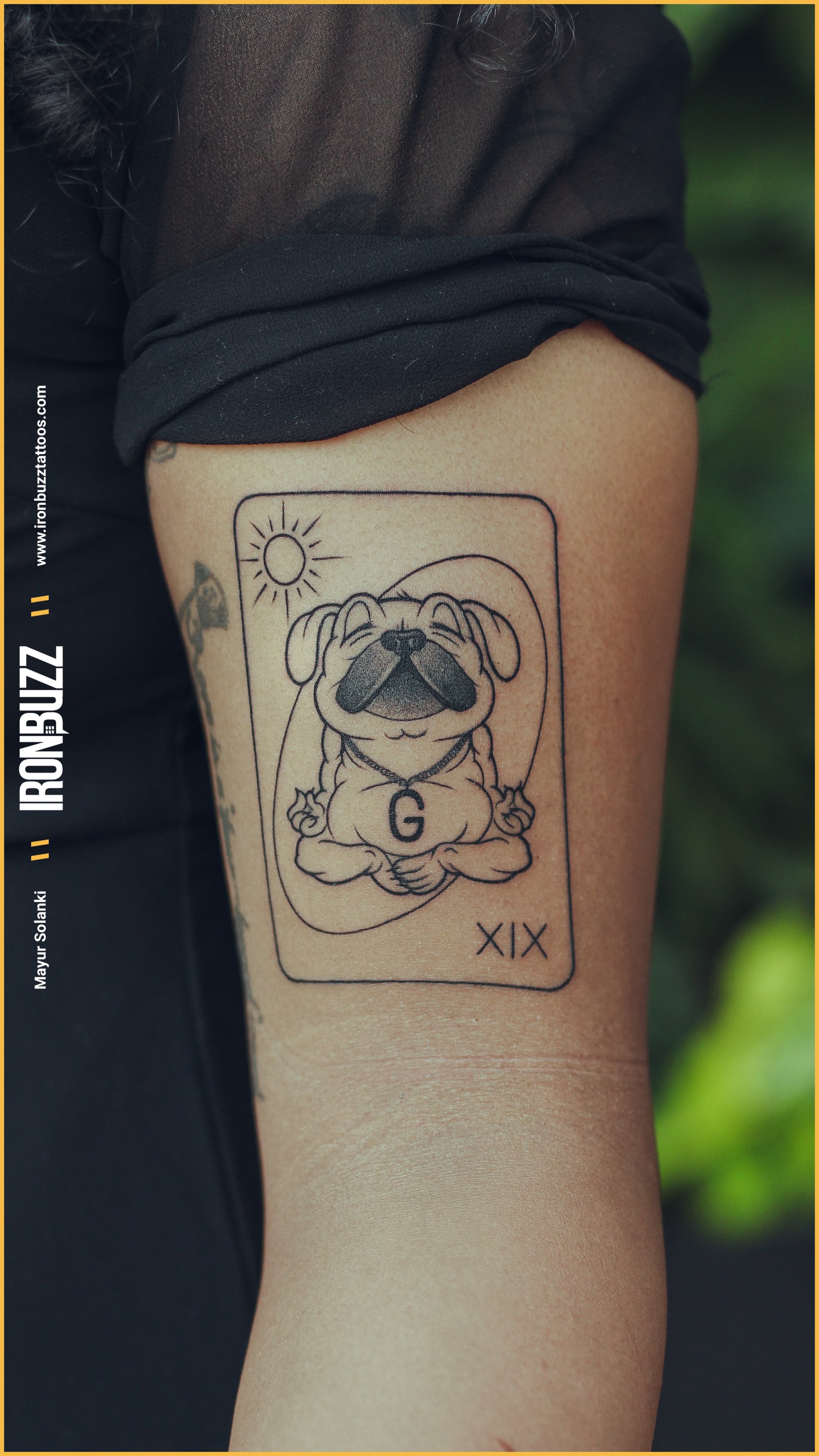 Amazon.com : Pug Dog Head Temporary Tattoo Sticker (Set of 2) - OhMyTat :  Beauty & Personal Care