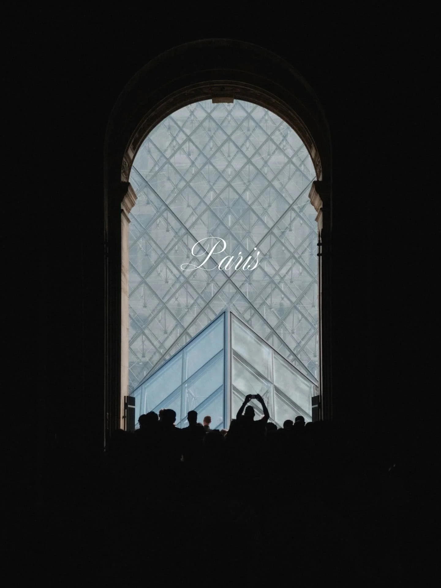 OK, so Paris was never really high on my list of places to visit but I'm a total convert now.

What a lovely few days with @acsimon avoiding as many tourist spots as possible but spending hours in La Marais because we just HAD to go to the Frankie Sh