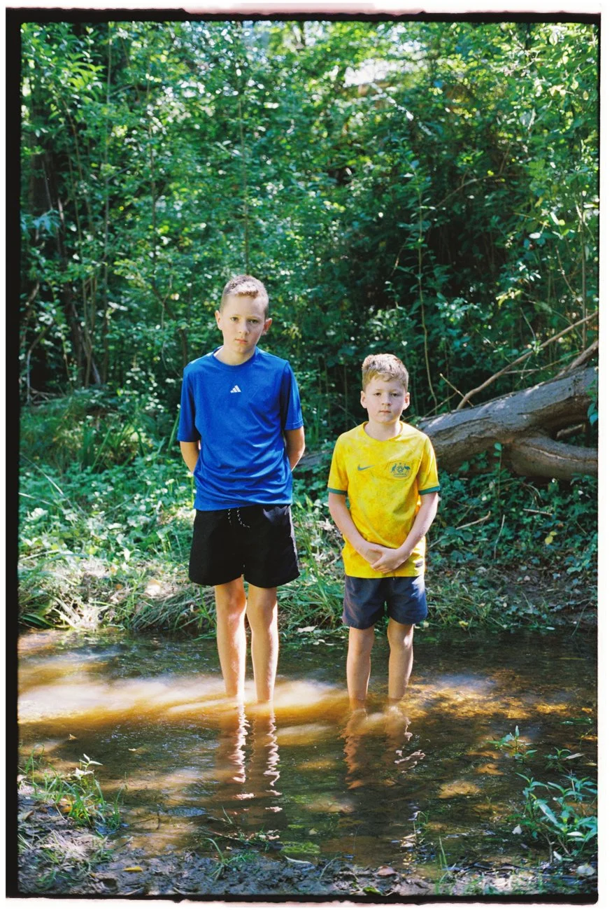 family-portraiture-young-boys-in-creek.001.jpg