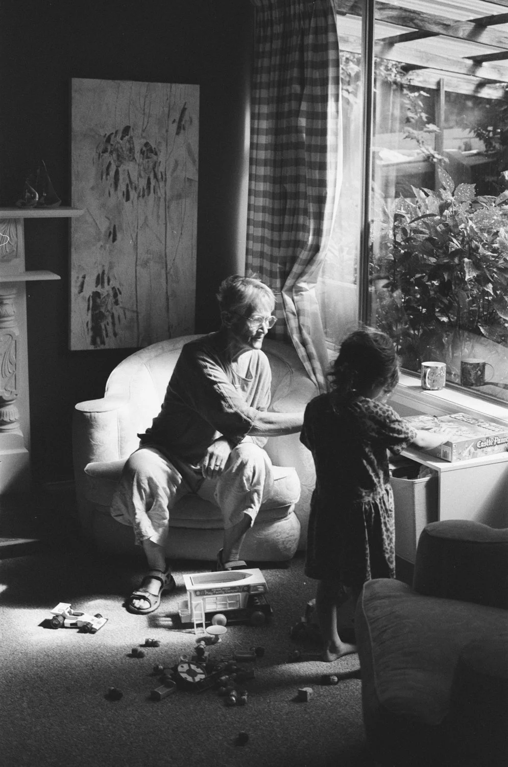 grammy-zanzi-loungeroom.jpg
