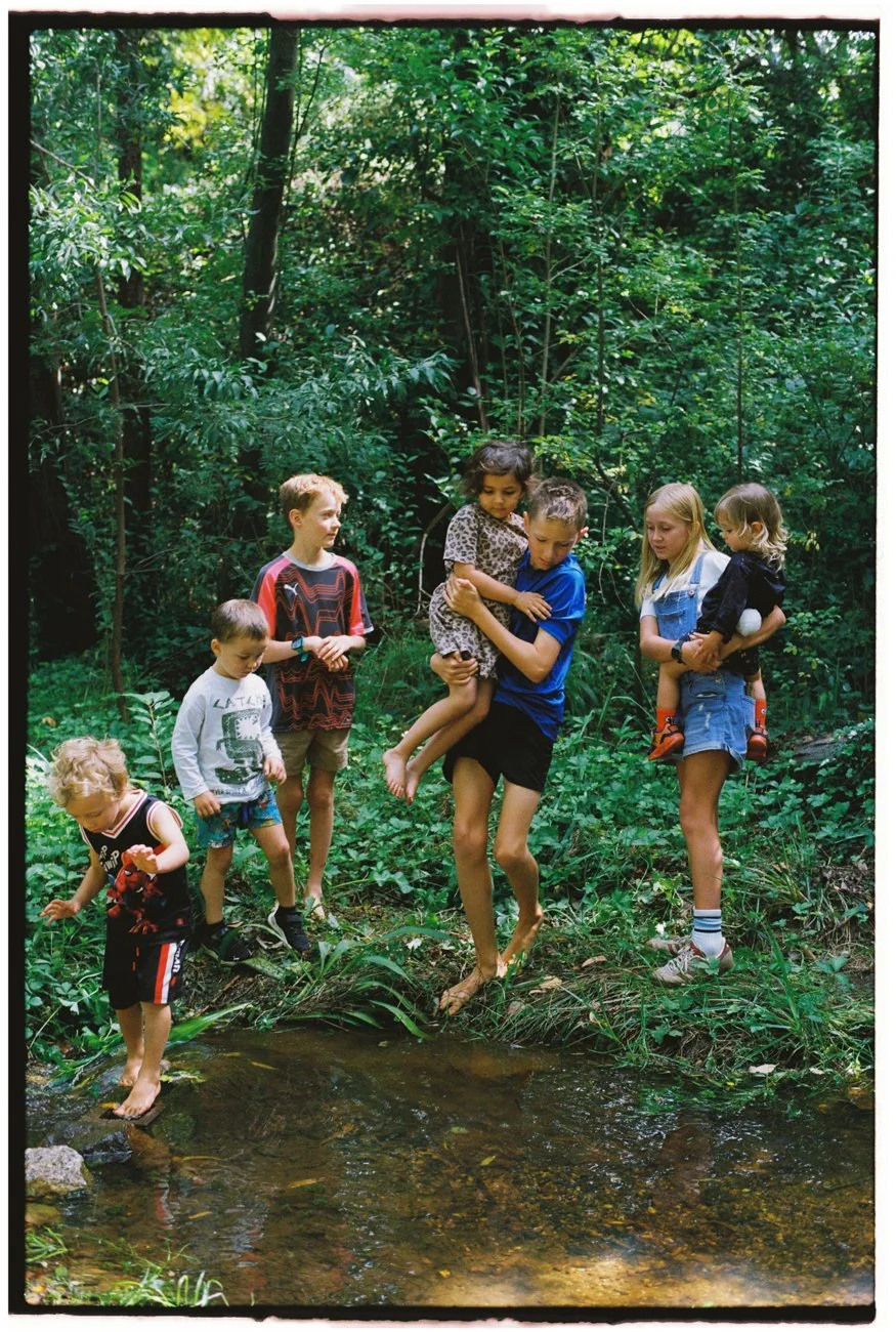 family-portraiture-kids-by-creek.003.jpg