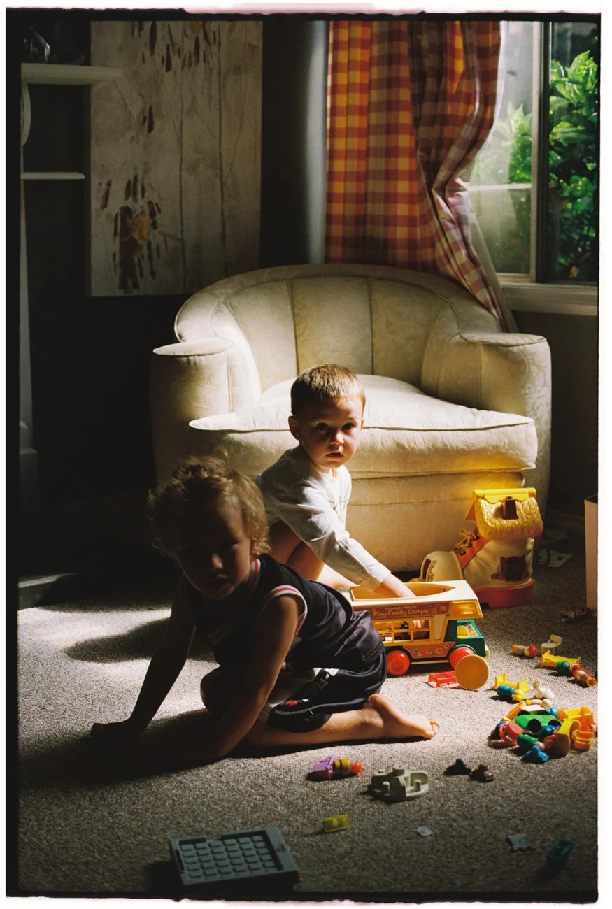 family-portraiture-young-boys-in-light.001.jpg