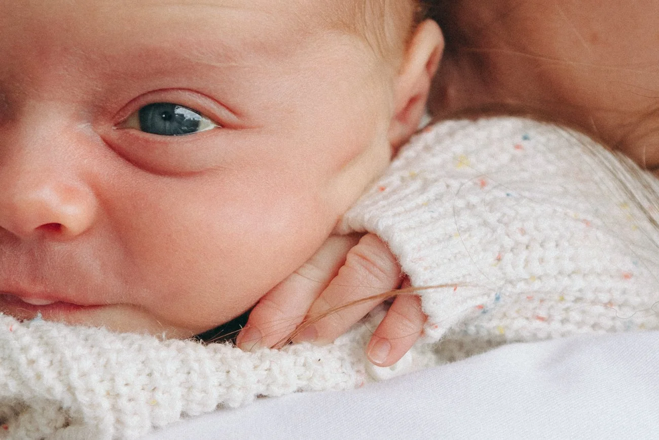 family-portraiture-newborn-eye.001.jpg