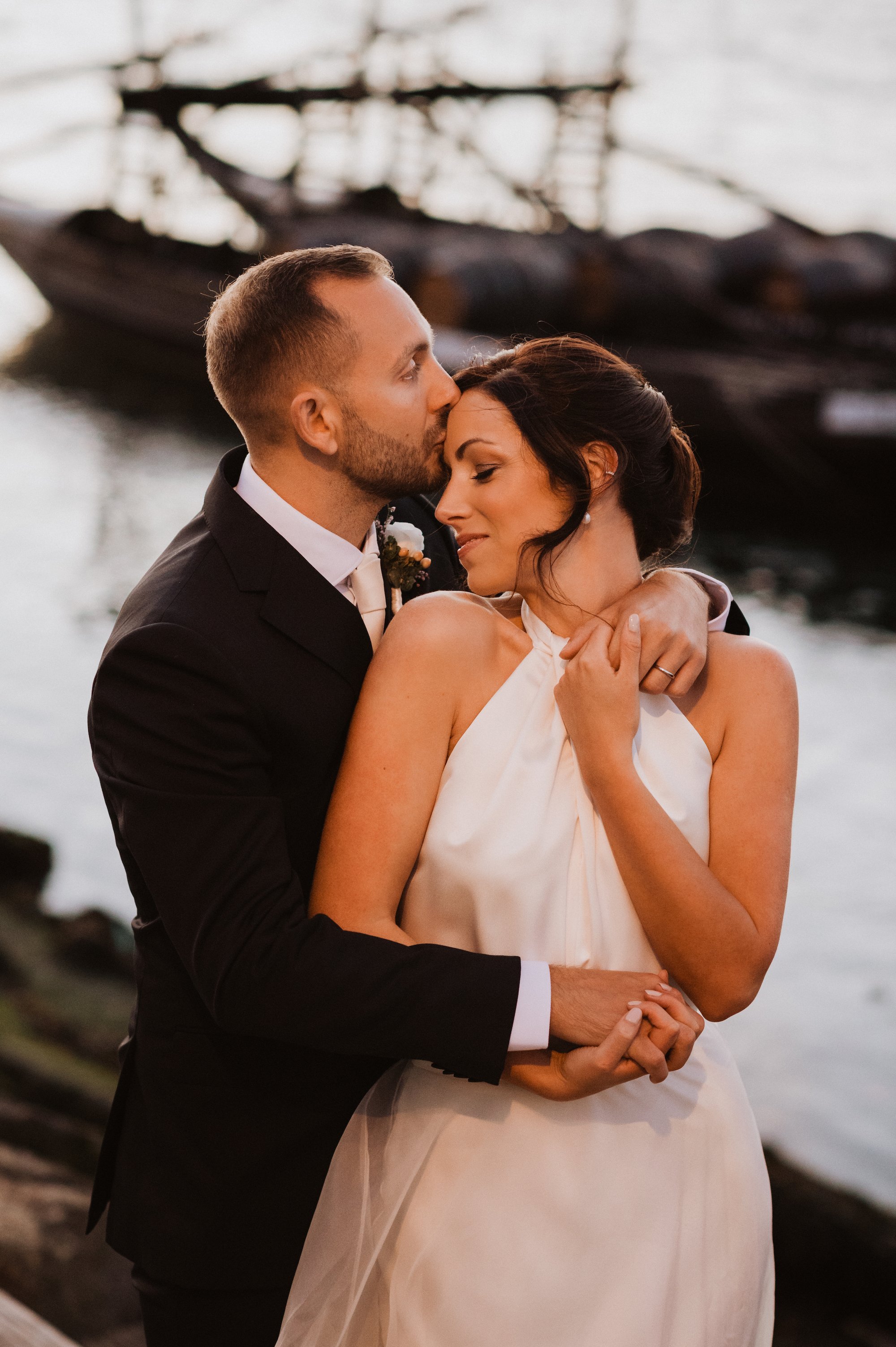 Beautiful bride Amy wore a wedding dress by Halfpenny London