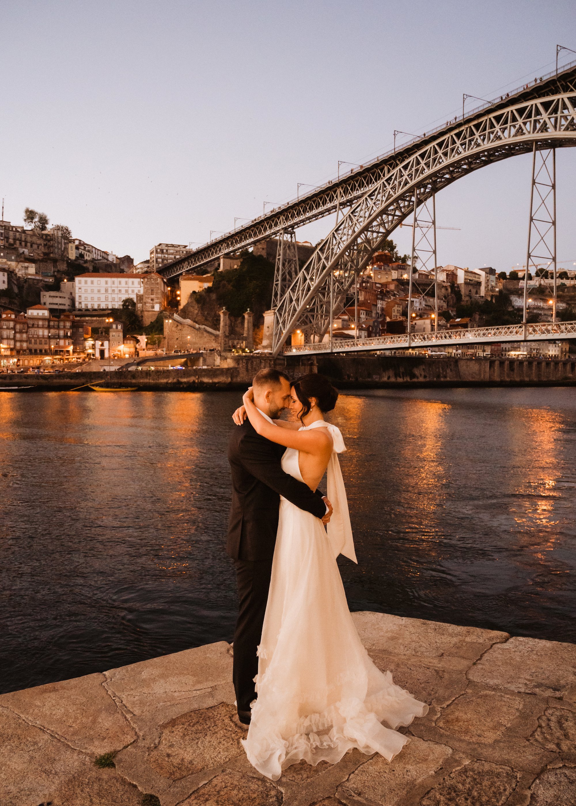 Beautiful bride Amy wore a wedding dress by Halfpenny London