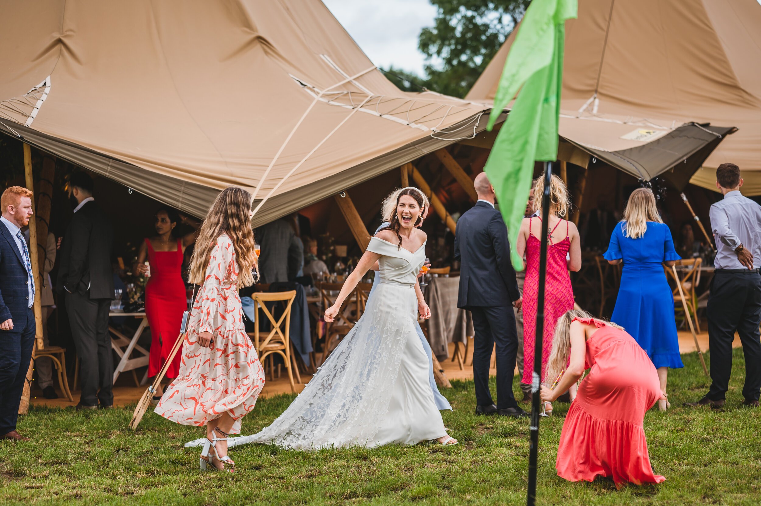 Beautiful bride Alicia wore a wedding dress by Halfpenny London