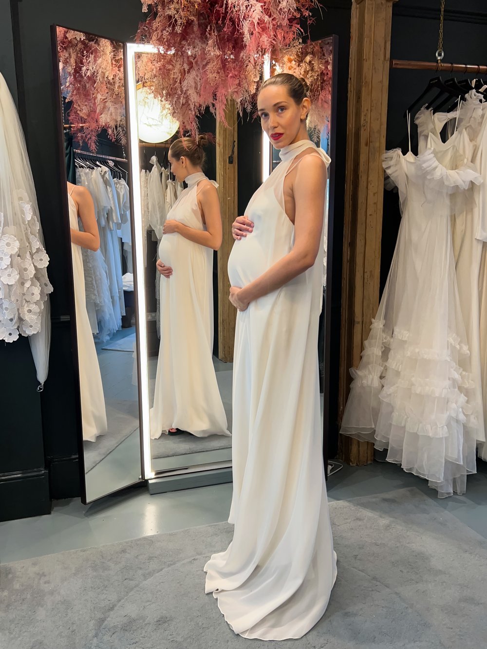 Empire Waist Wedding Dresses for Pregnant Women